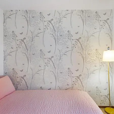 5-Star Kings Cross Home With Gym - Central London-3