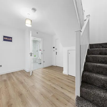 Three Bedroom In Heart Of Central London Mr4-3