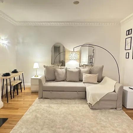 Hyde Park Corner House-2