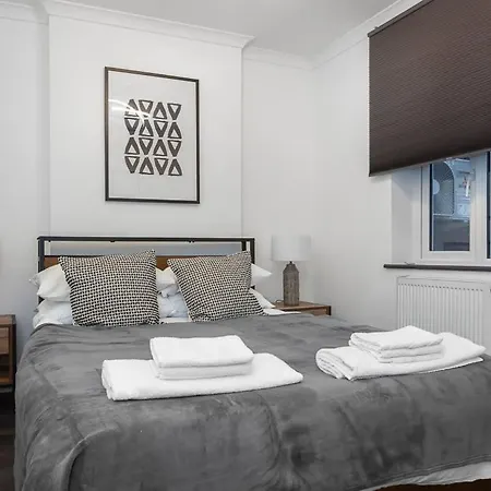 Modern 2 Bed Apartment In Prime Camden Sleeps 6-2