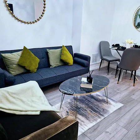 1 Bedroom Flat London-2