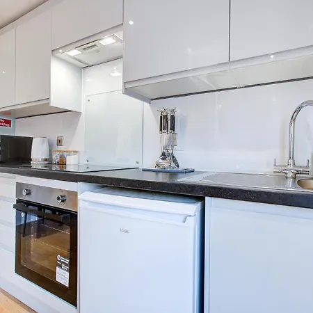 Gorgeous 1 Bedroom Property-3