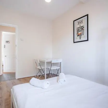 Aplacetostay Central London Apartment, Zone 1 Cove-3