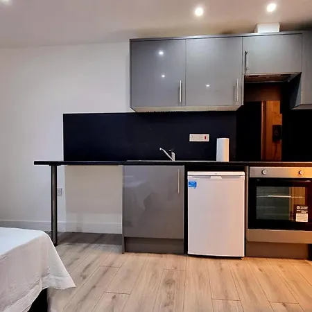 Brand New Collection Of Studios Close To Tube Station-2