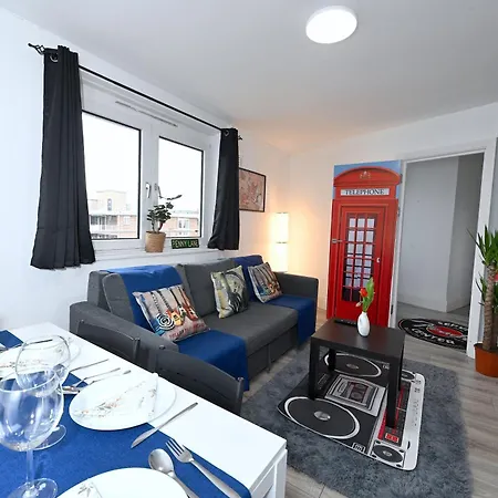 Superb 4 Bedroom Flat In The Heart Of Camden Town-3