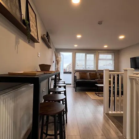 Modern Apartment In Kings Cross-3