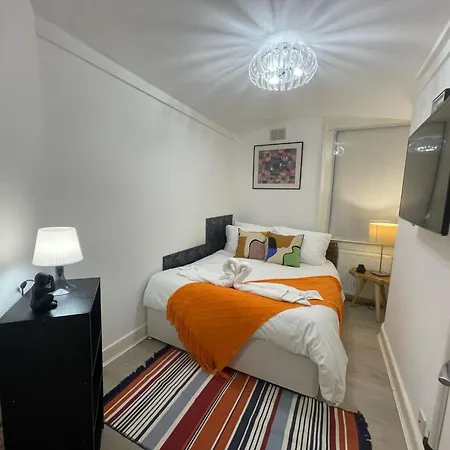 Central Point Apartment-2