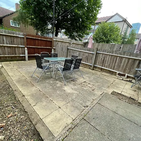 London Stratford 3 Bedrooms House, Separate Reception, Close To Abba, Westfield, Olympic Stadium-3