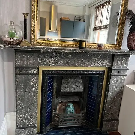 Central London Apartment-2