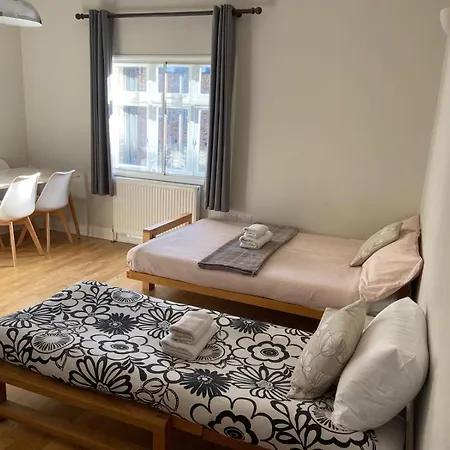 Period Apartment On South Bank-2