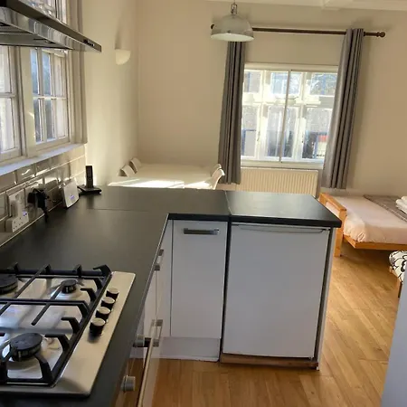Period Apartment On South Bank-3