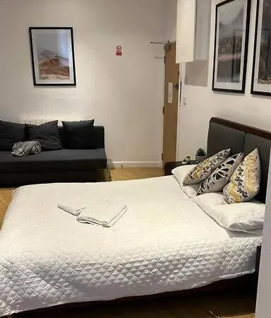 Sleep 6 Piccadilly Grand In London Vr5-2