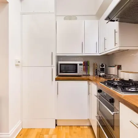 Notting Hill Luxury 3Br Duplex Modern Spacious Gem-3