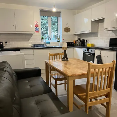 Lovely Double Rooms In Euston & Square In Central London-2
