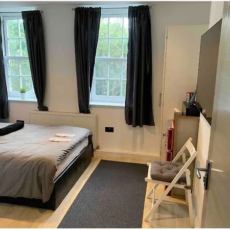 Central London Property-Ensuite, Double And Budget Room-3