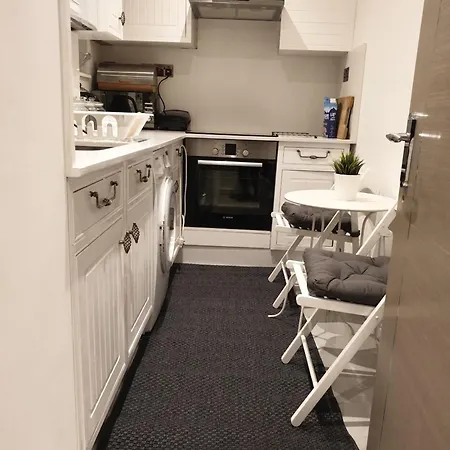Central London Property-Ensuite, Double And Budget Room-3