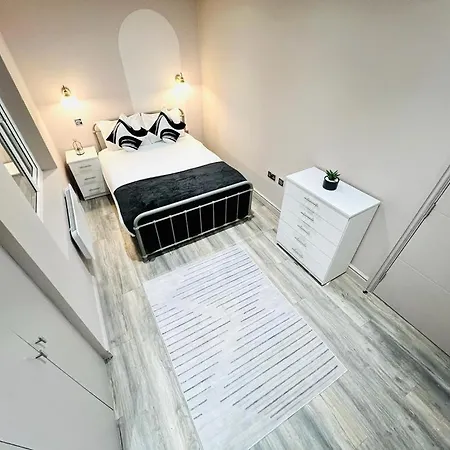 Central Studios: Exceptional Standard For A Memorable Stay-2