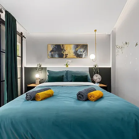 Stylish, Fully Equipped Central Apartment Beside Hyde Park-3