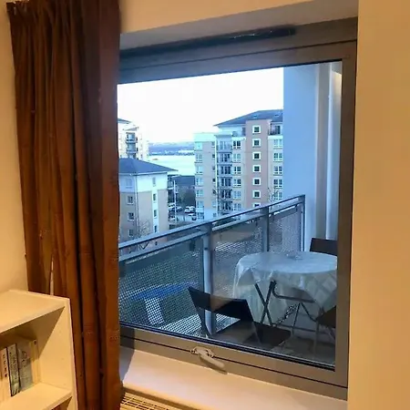 Room 1 Or 2 Ppl Near Excel, O2, Canary Wharf - London-2