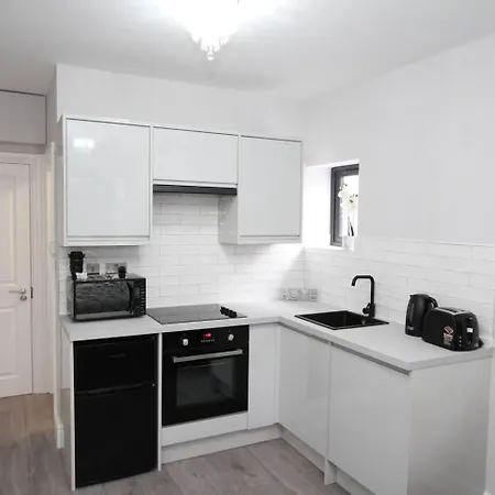 Cosy London Studio Free Parking 4 Mins To Tube-2