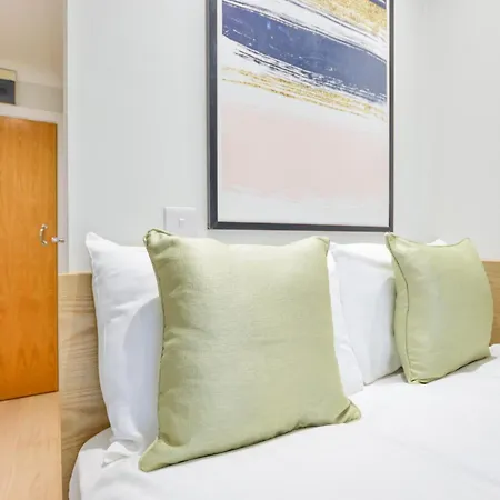 Queensborough Terrace Serviced Apartments-2