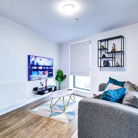 Luxee Apartment By Excel-3