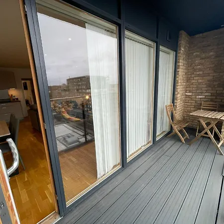 Lovely 2 Bedroom Apartment London-2