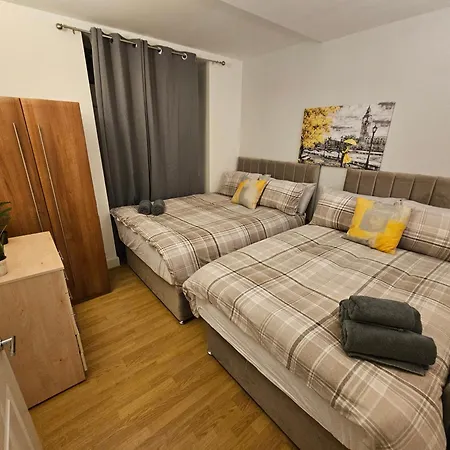 2Bdr Islington Close To Station-3
