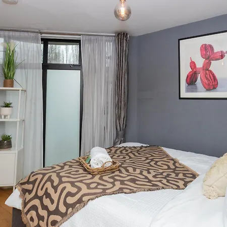 Cosy Ground Floor Apartment-2