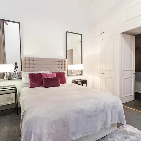Harrods Flats-3