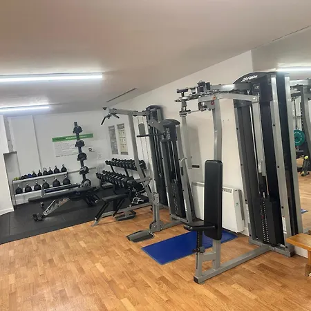 Specious Apartment In Canning Town-3