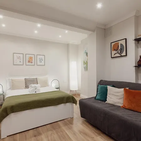 Kensington Nest Flat-3