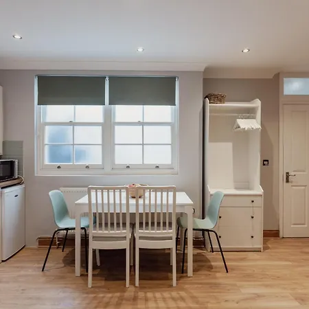 Kensington Nest Flat-2