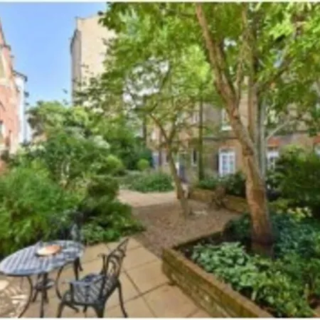 Studio Flat In The Heart Of St. Johns Wood-2