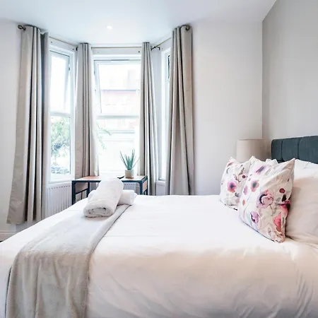 Fulham Urban Suites-3