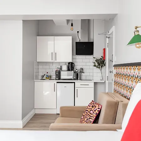 Euston Apartments-3