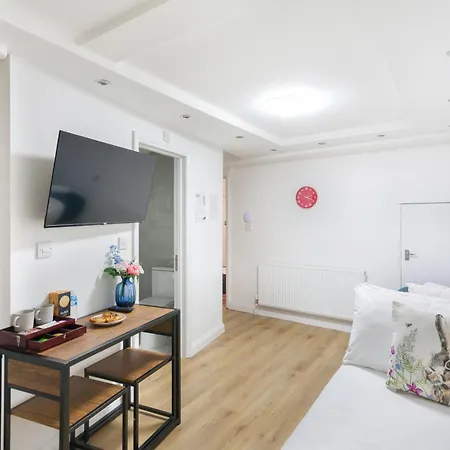 Holloway Apartments-2