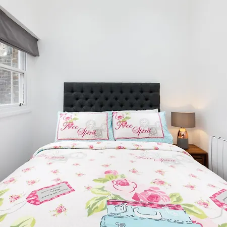 Paddington Bliss Suite-2