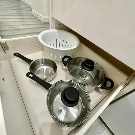 Budget City Center Apartment Aldgate - Tower Bridge-2