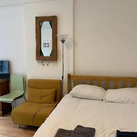 Covent Garden 2 Bed Apartment-3