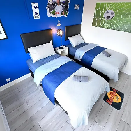 Spacious 5 Bedroom House Next To Tottenham Stadium-2
