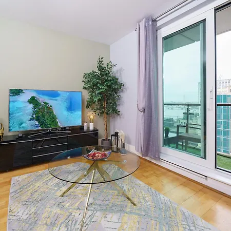 St George Thames Apartment-3