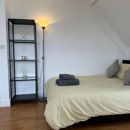 Wembley Stadium Serviced Apartments, 12Mins To Central London-3