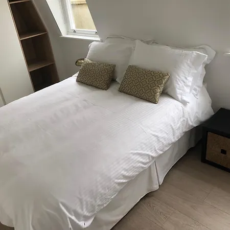 New! Fantastic 1 Bedroom Flat Sw6 Near Central London-2