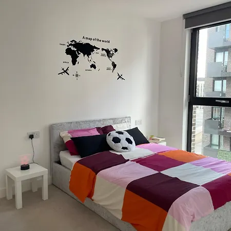 Perfect Flat Next To Wembley Stadium-3