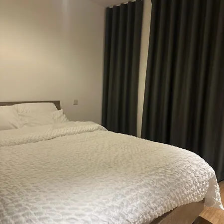 Simply Lux Apartment-2