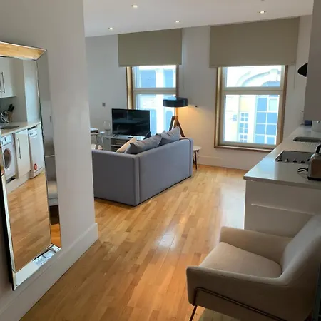 High Apartment In St James Piccadilly Cov10-3