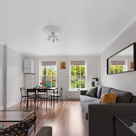 Old Street Apartments By Morethanstays-3