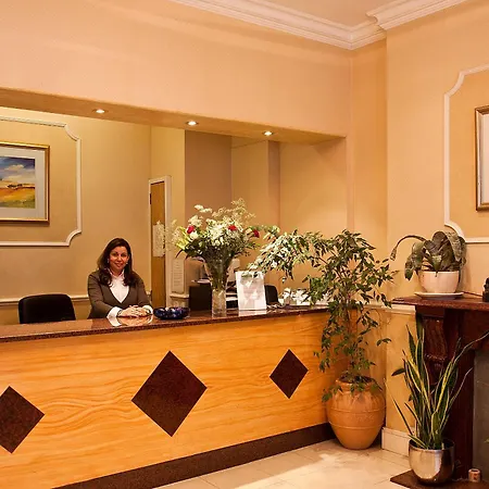 Avon Hotel-2