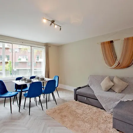 Imperial Leinster Garden Apartment-3